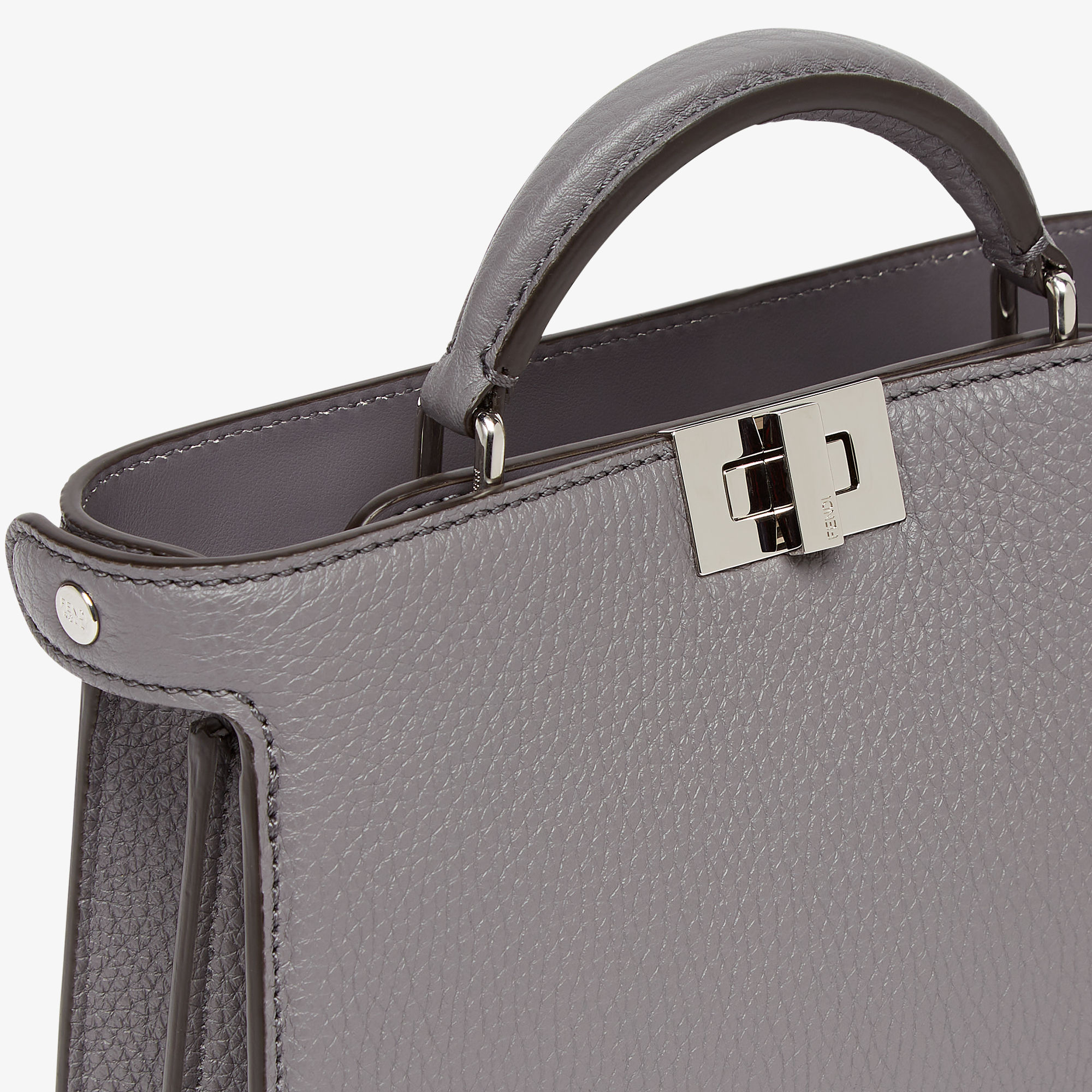 ピーカブー ISeeU エックスクロス カーフレザー グレー | Fendi ピーカブー ISeeU エックスクロス カーフレザー グレー | Fendi