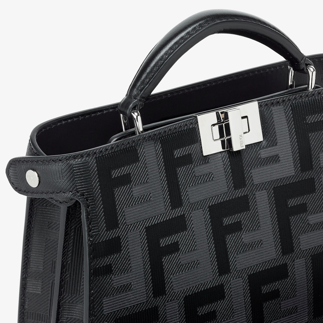 Peekaboo ISeeU XCross - Black leather bag | Fendi