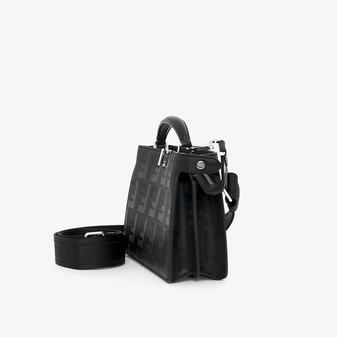 Peekaboo ISeeU XCross - Black leather bag | Fendi