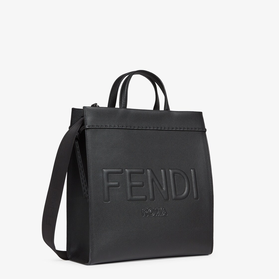 Fendi store roma bag