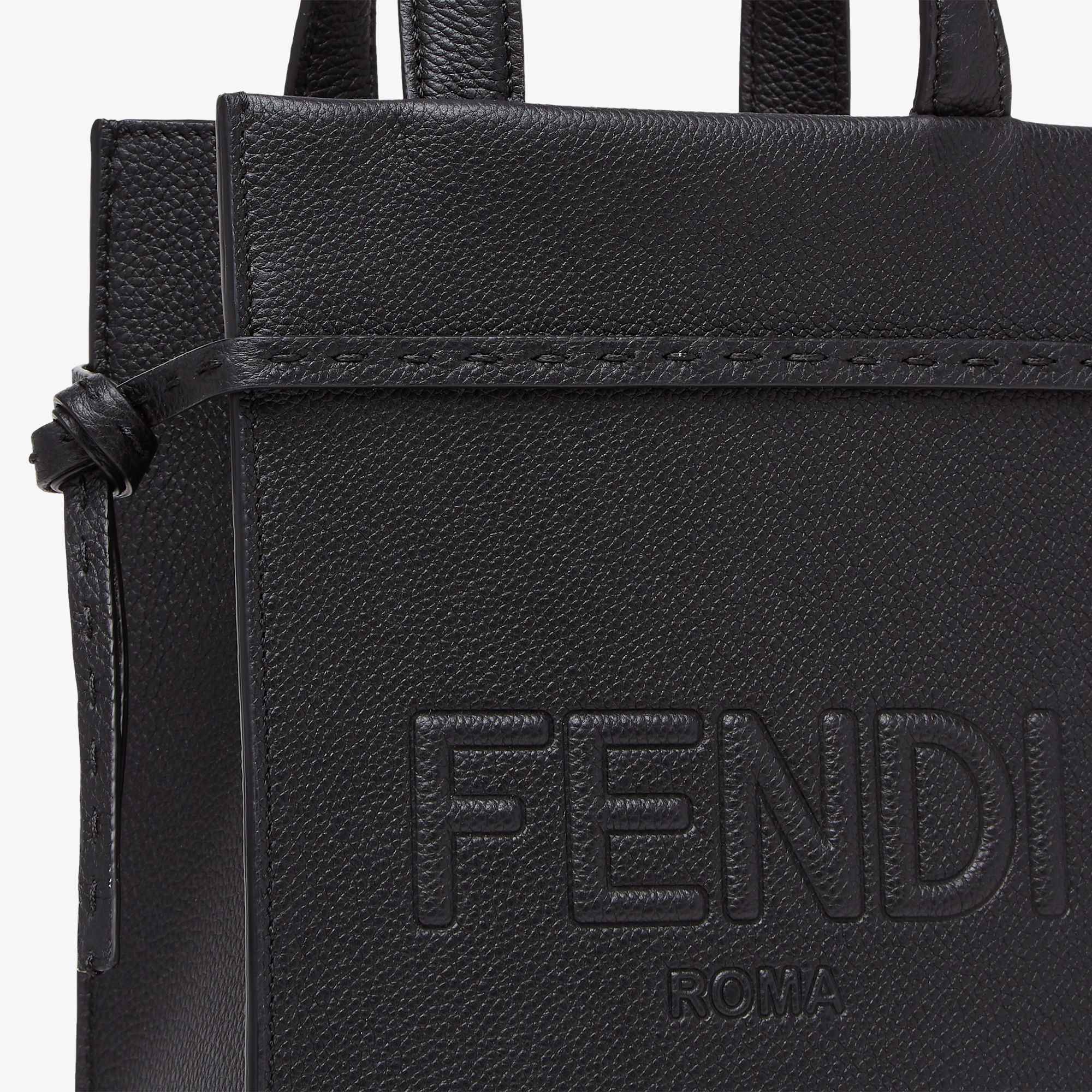FENDI ショッピングバッグスモール Fendi Roma Go To ショッパー スモール レザー ブラック | Fendi
