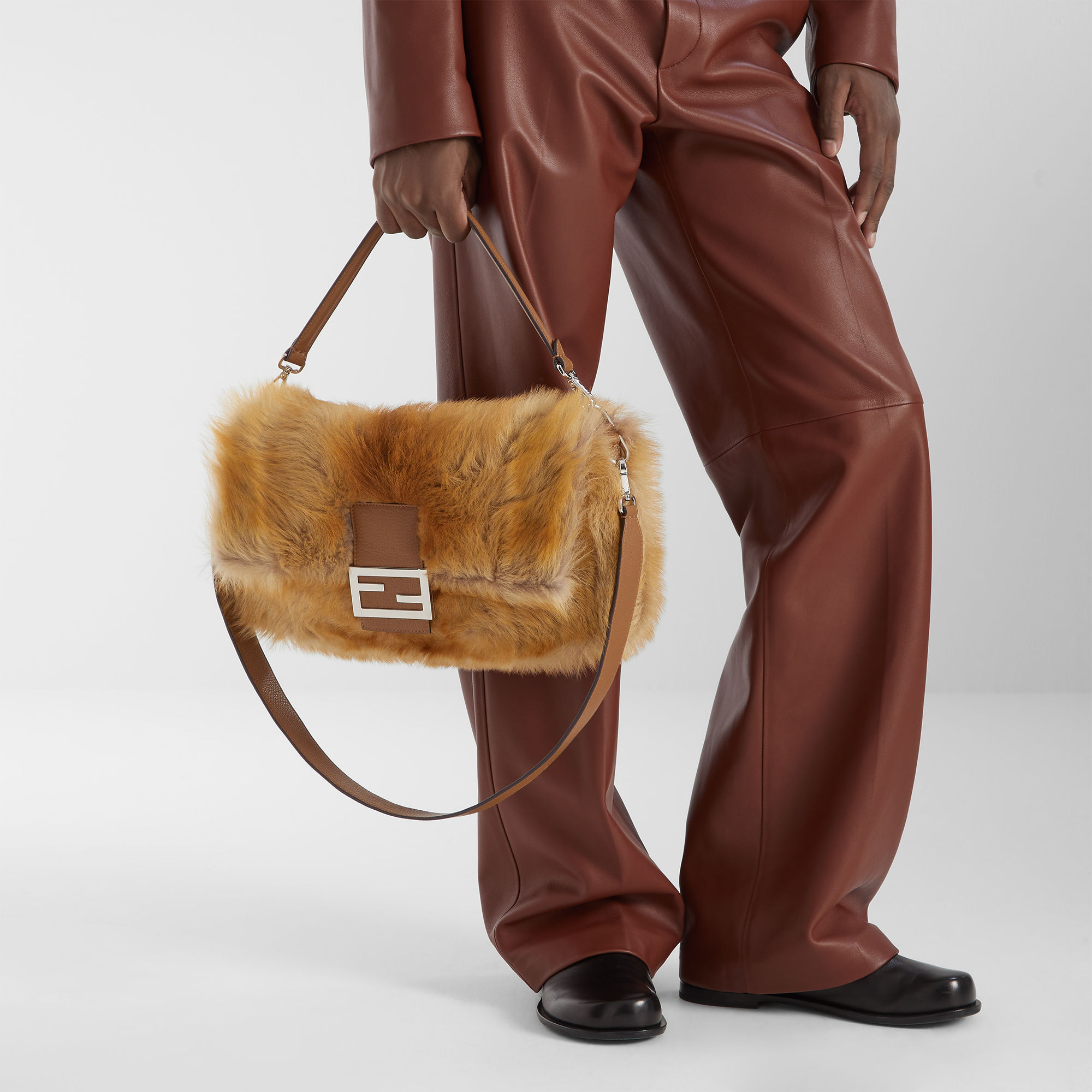 Baguette® Maxi Fur Beige | Fendi