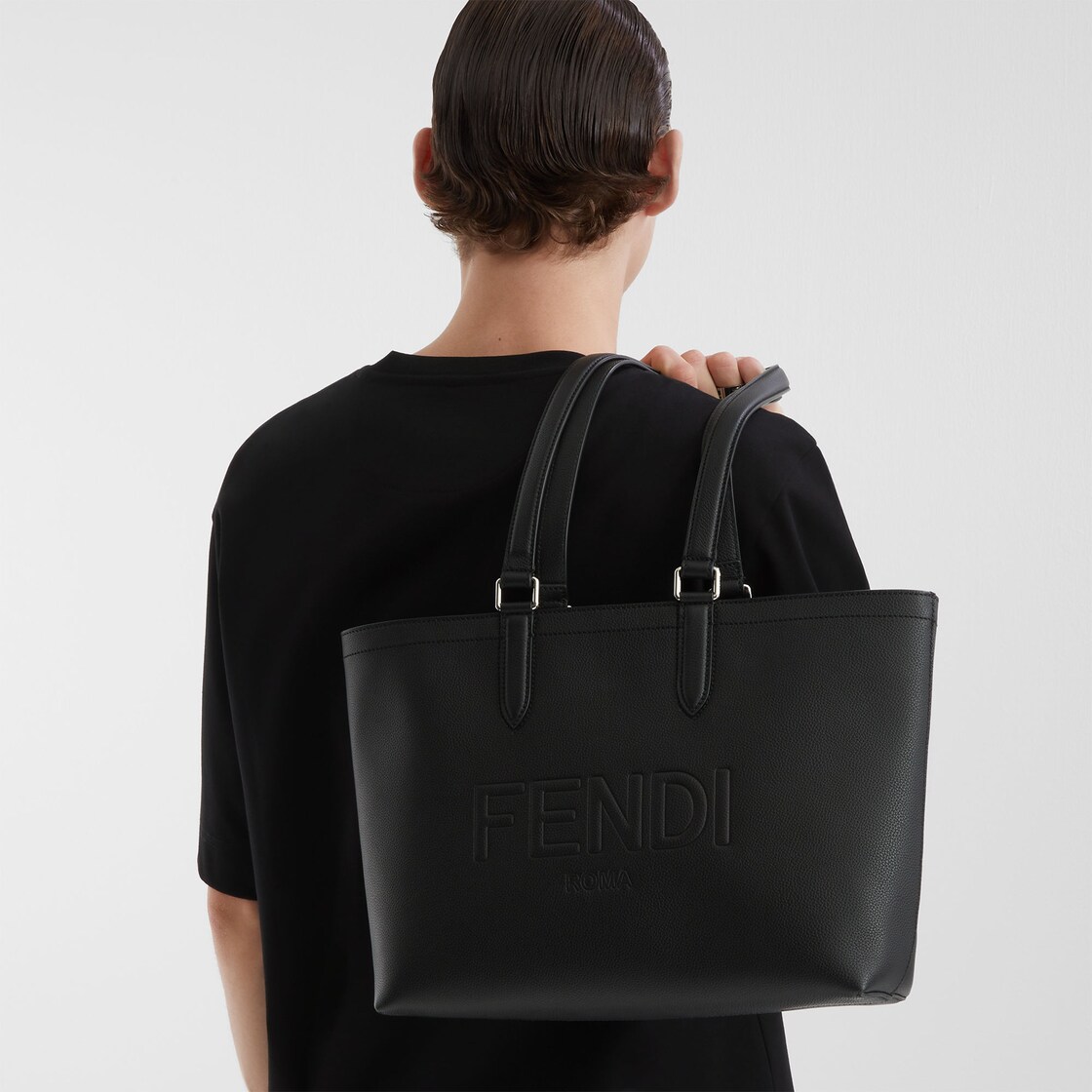 FENDI |メンズ バッグ - レザー | フェンディ公式サイト