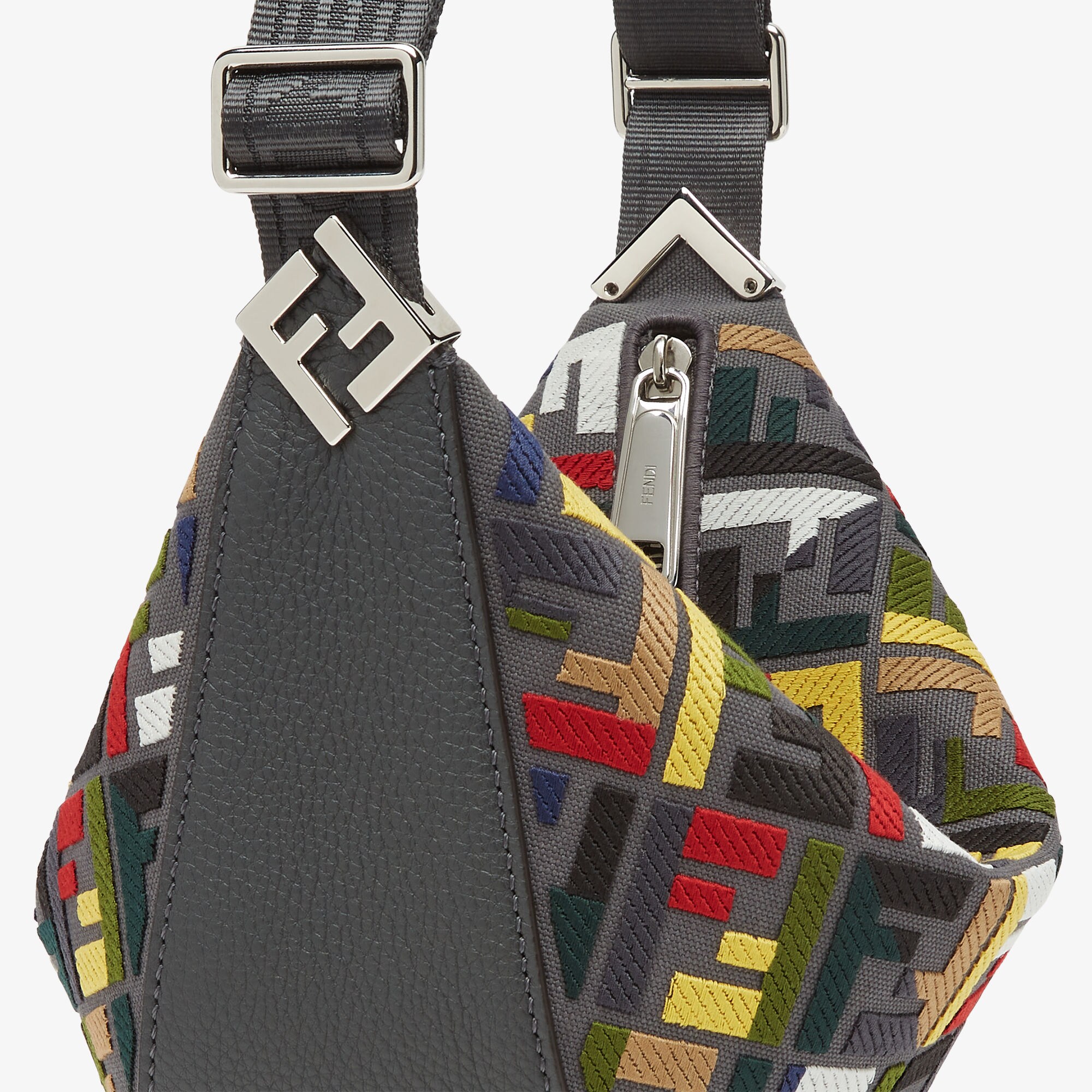 【送料&関税込】Fendi Small Melon Ff Bag Small FF Fendi Melon Fabric Multicolor | Fendi