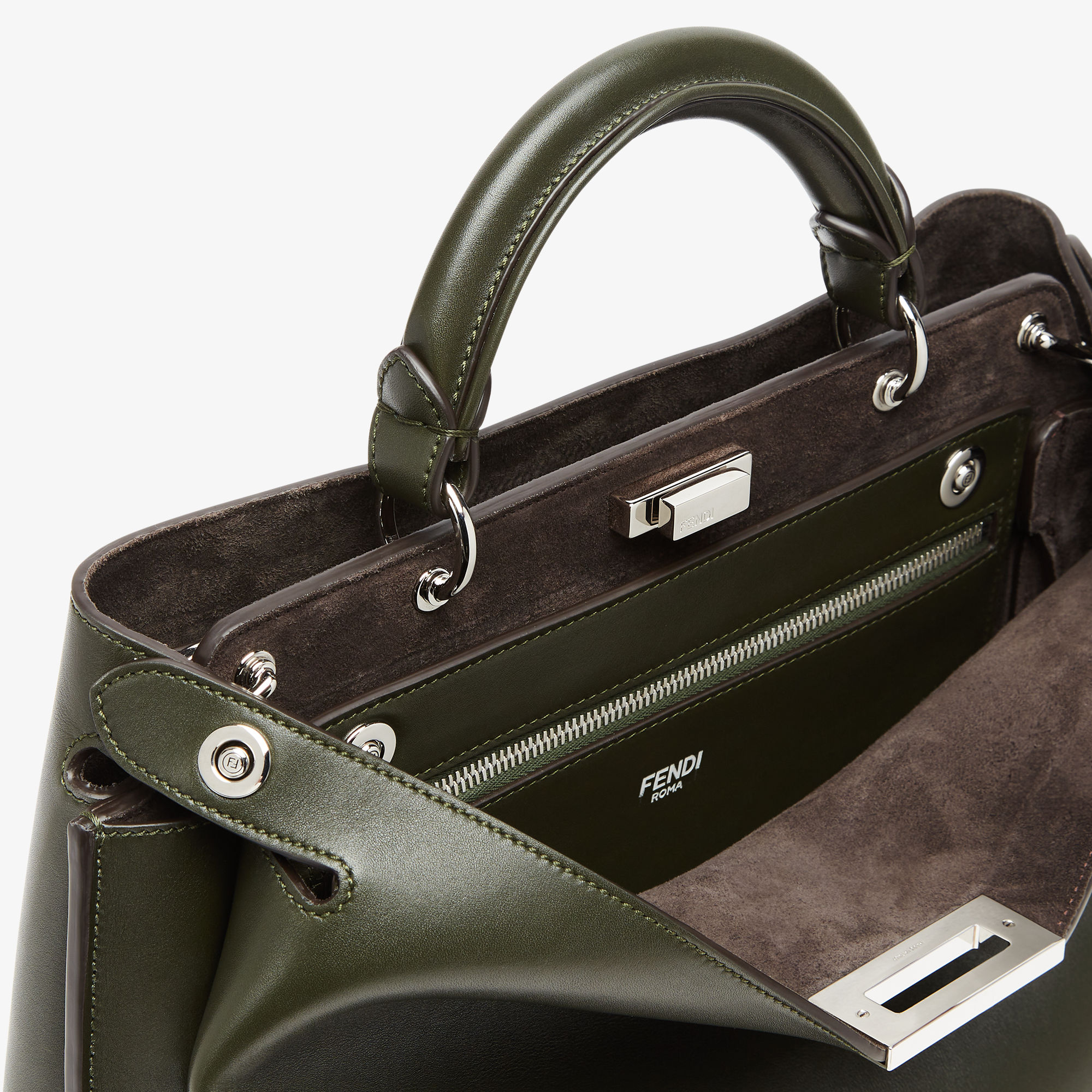 Fendi essential bag store