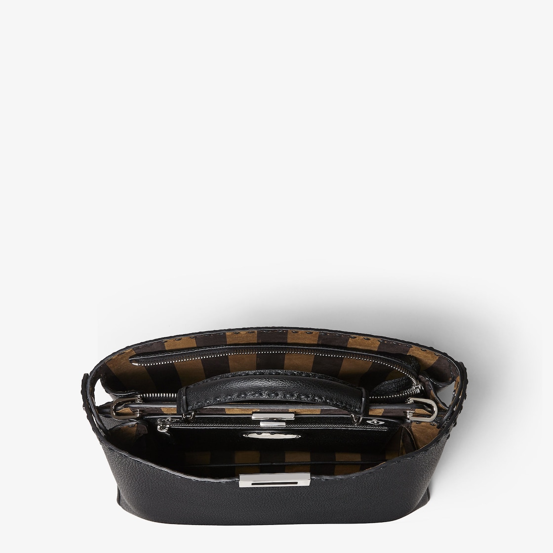 セレリア のウィ メンズ 向けデザイナー バッグ | FENDI JP セレリア のウィ メンズ 向けデザイナー バッグ | FENDI JP