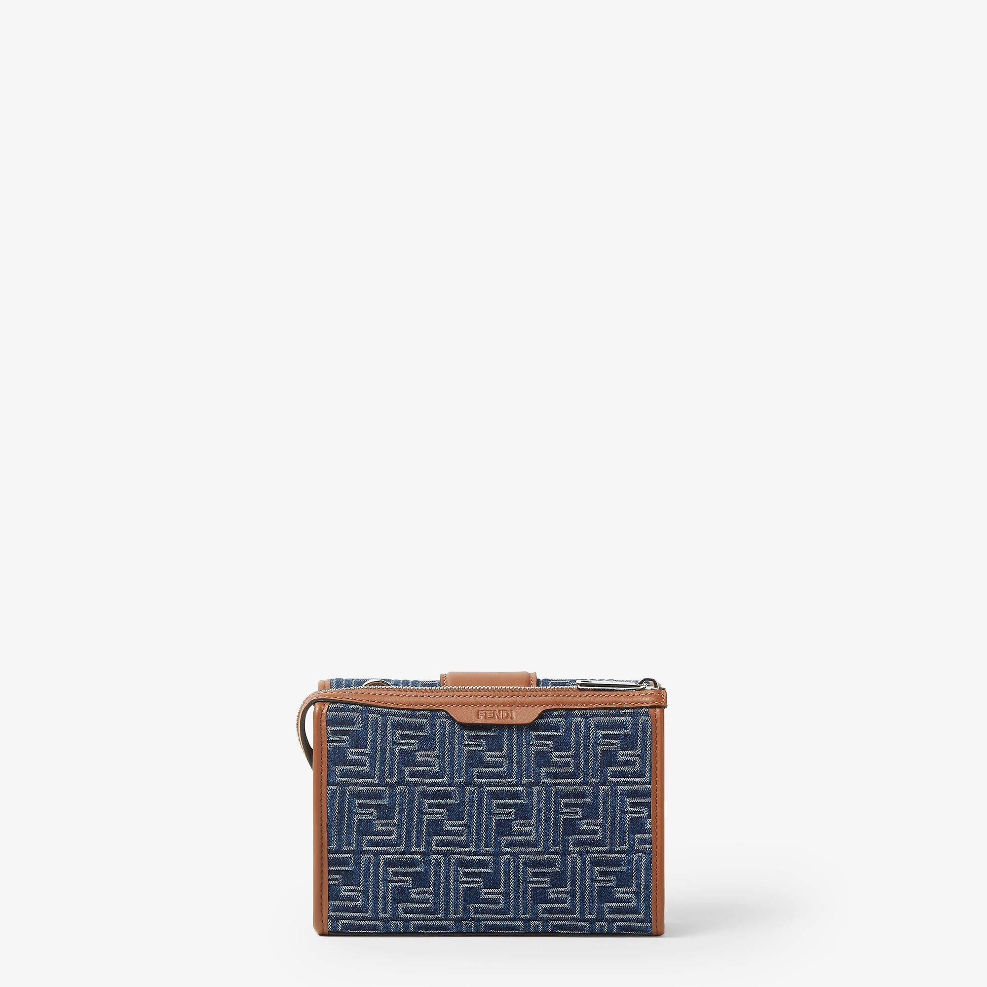 【関税&送料込】Fendi Embroidered Denim Medium By The Way Cr Baguette Sequins or crystals Blue | Fendi