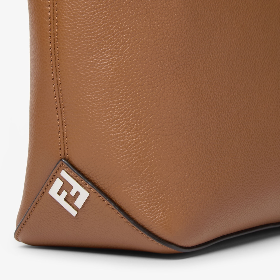 フェンディ ルイ トートバッグ スモール - ブラウン | FENDI JP