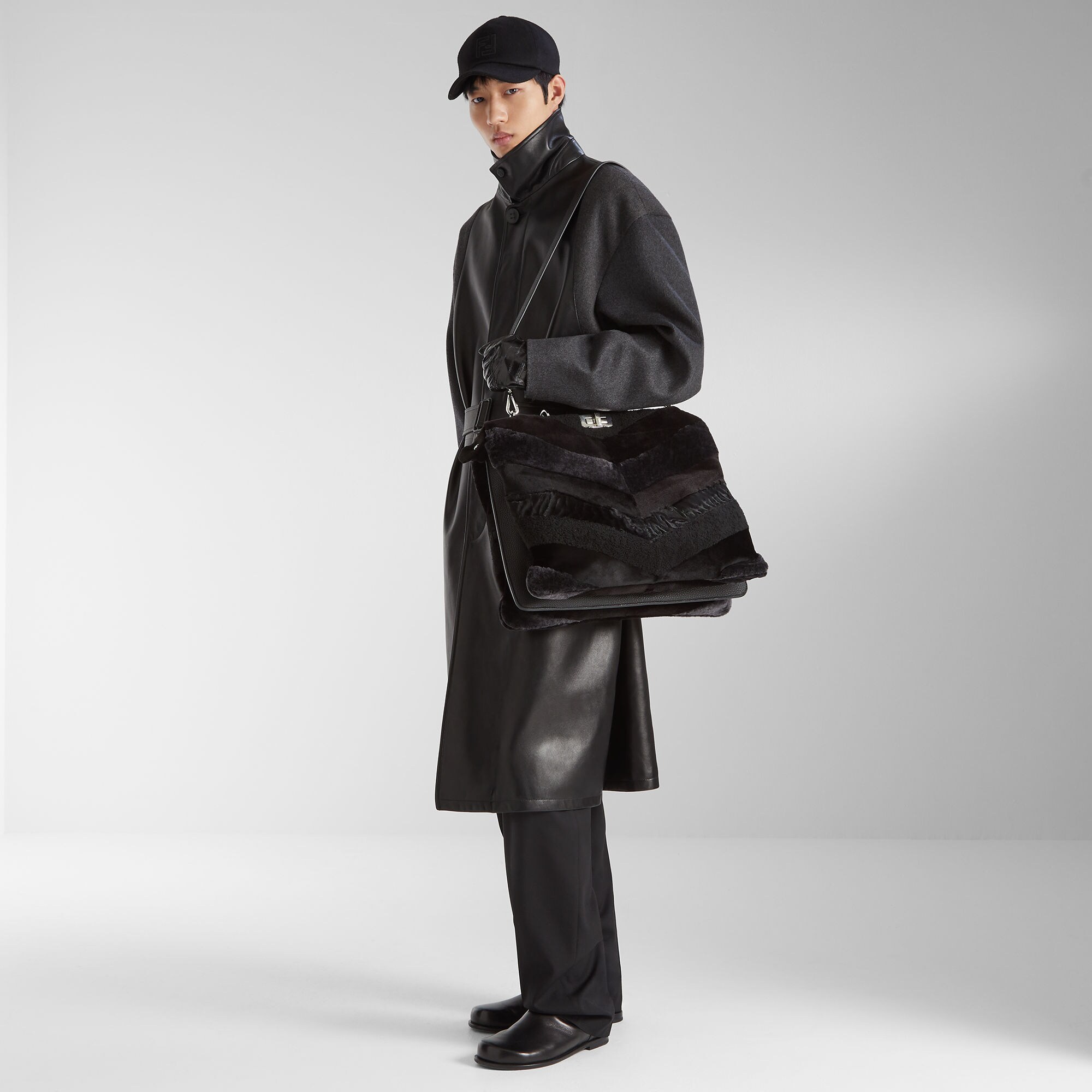 7VA664AVE8F1UD8_99?wid=2000&