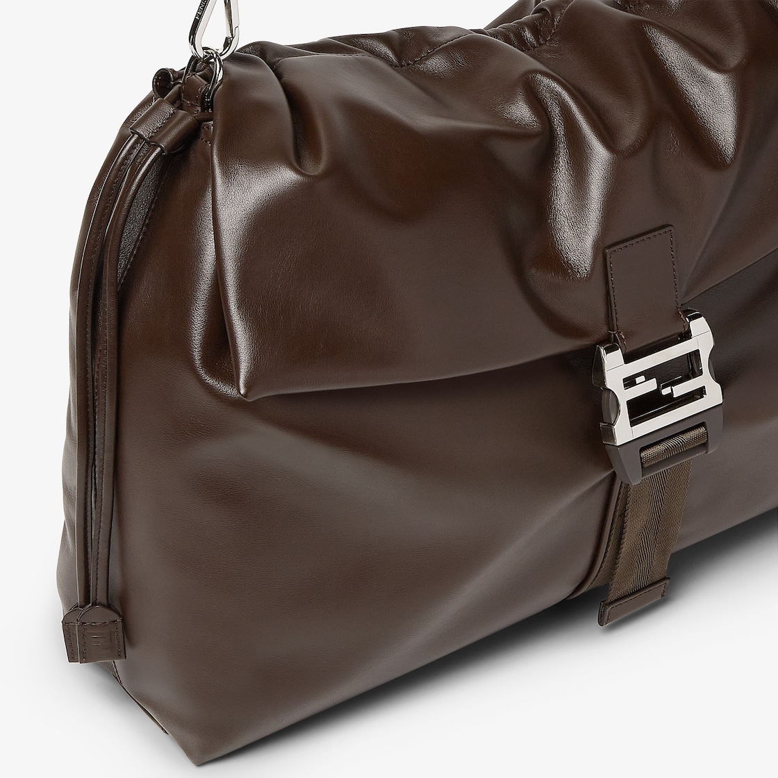 FENDI Flux超大款式信差包