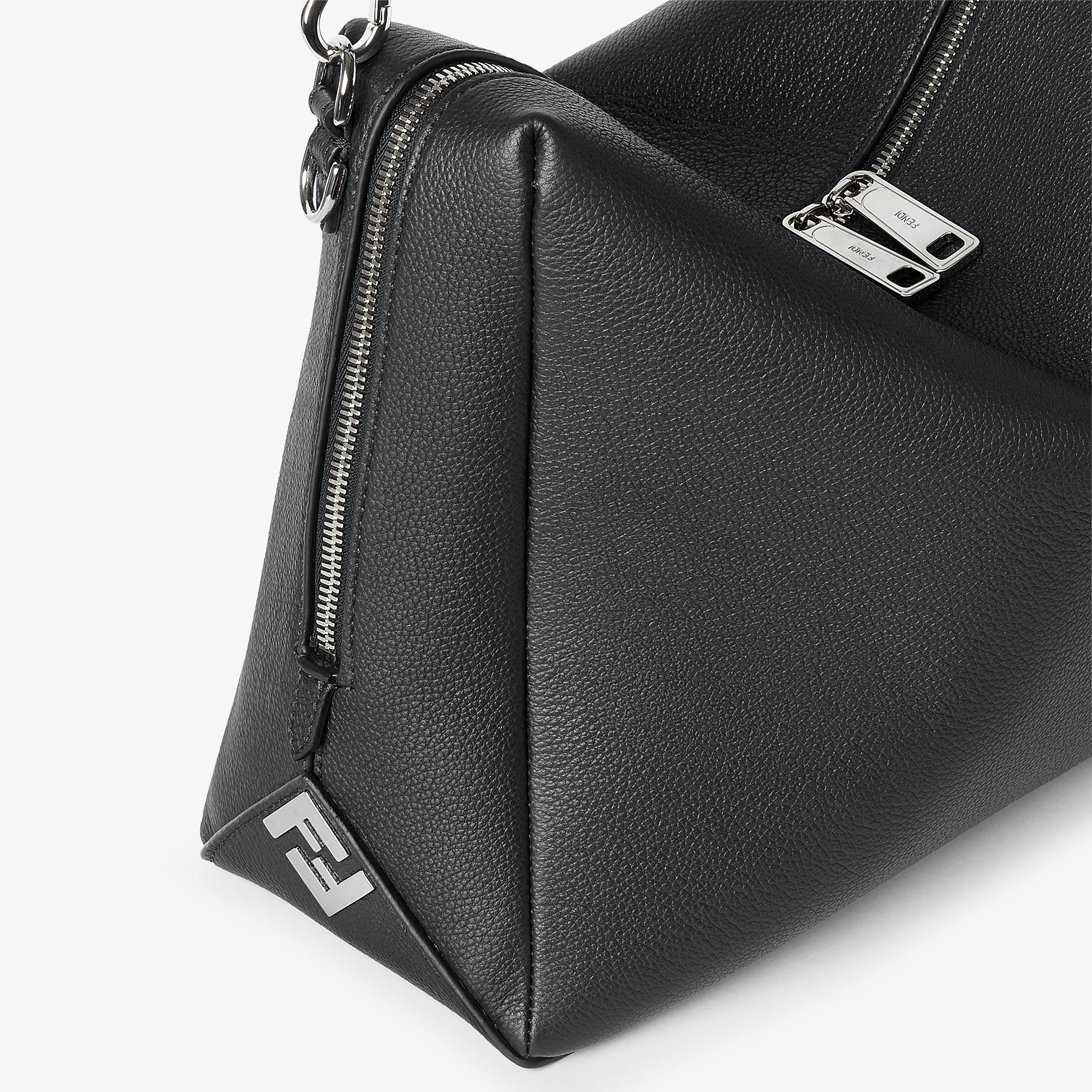 フェンディ ルイ ラージ - ブラック | FENDI JP