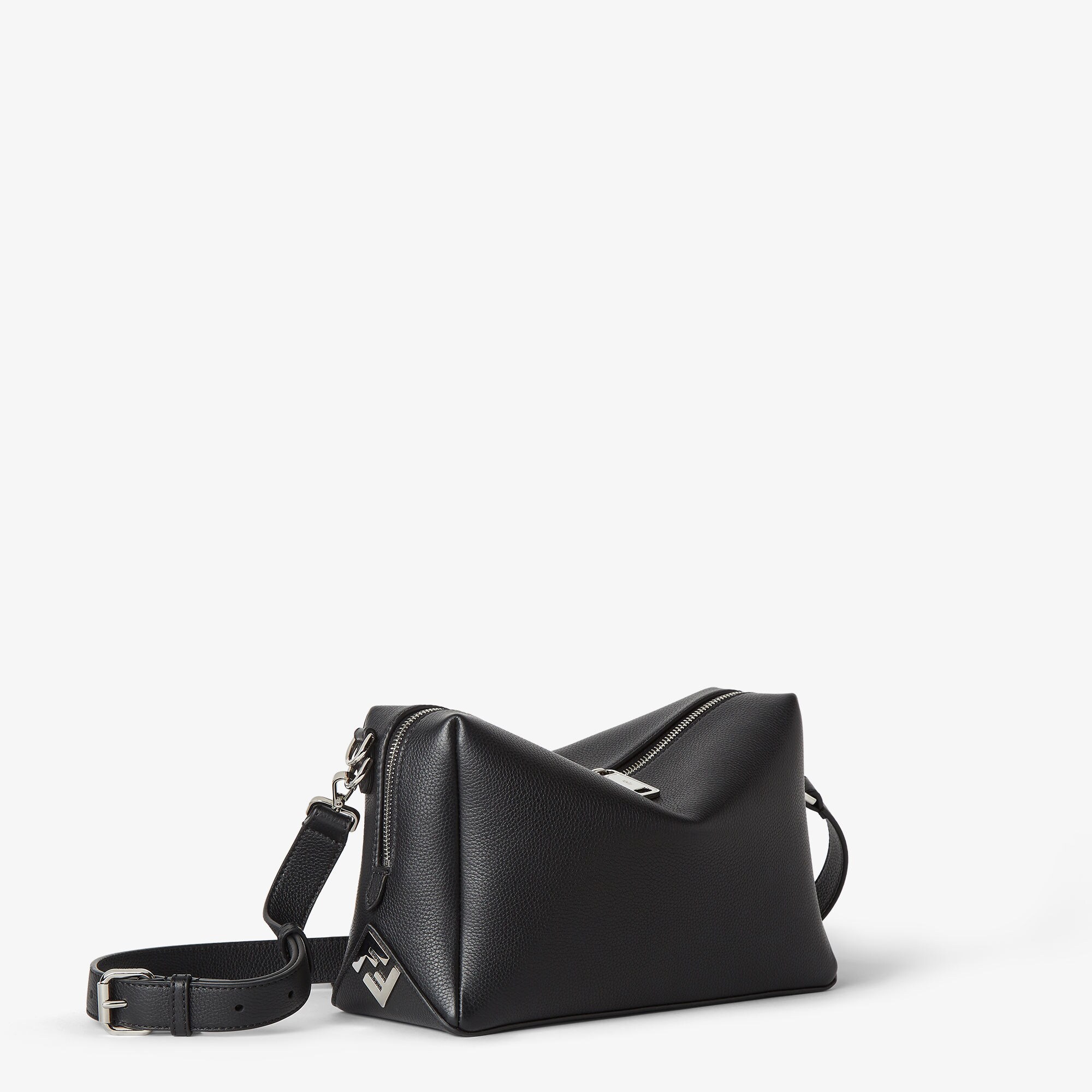 【送料&関税込】Fendi Fe50119i001 - Black FENDI Medium Sunshine Leather Tote Bag | Black | FARFETCH