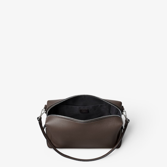 Fendi Medium Lui bag with a soft design, made of chocolate | Thumbnail 5