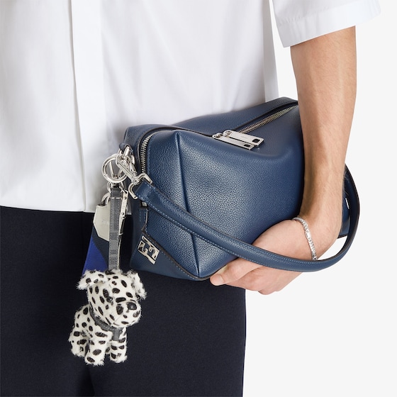 Fendi Medium Lui bag with a soft design, made of dark blue | Thumbnail 2
