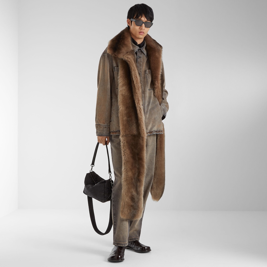Squared FF Fendi Lui Medium