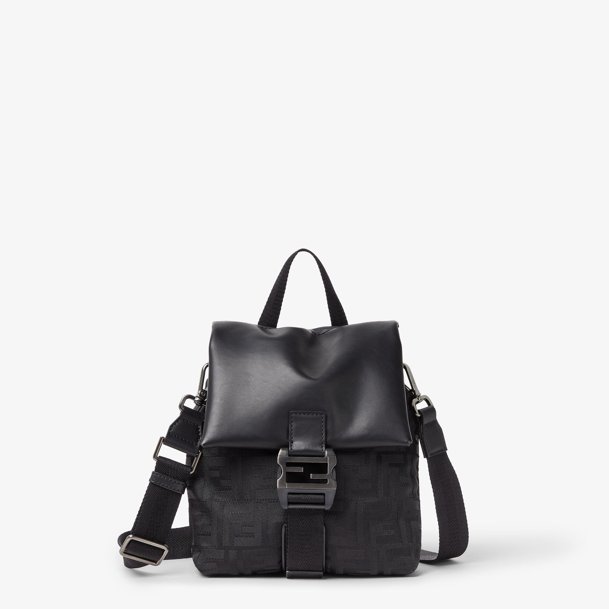 7VA673AVC6F0SAJ_01?wid=2000&