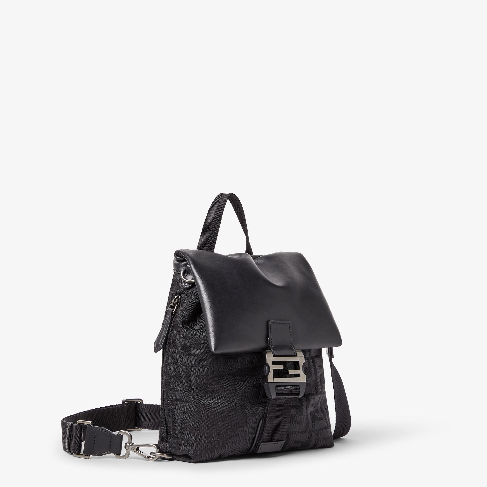 ありあ様用 FENDI ブラック ショルダーバッグ フェンディ フラックス クロスボディ ファブリック ブラック | Fendi