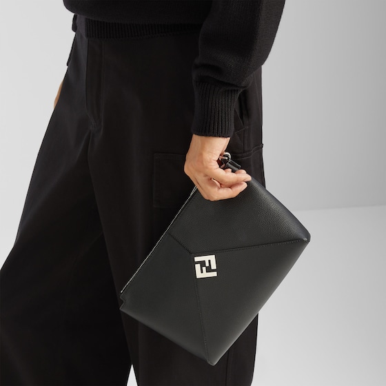 Fendi Lui clutch bag with a soft design, made of black | Thumbnail 2