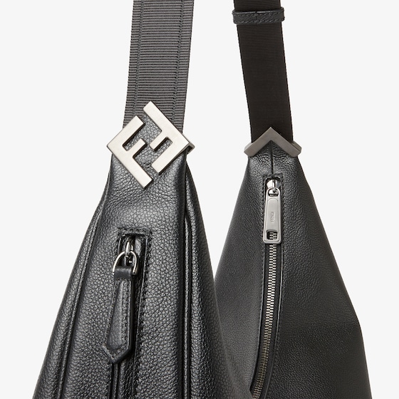 Fendi Large, crescent-shaped Melon Messenger bag | Thumbnail 7
