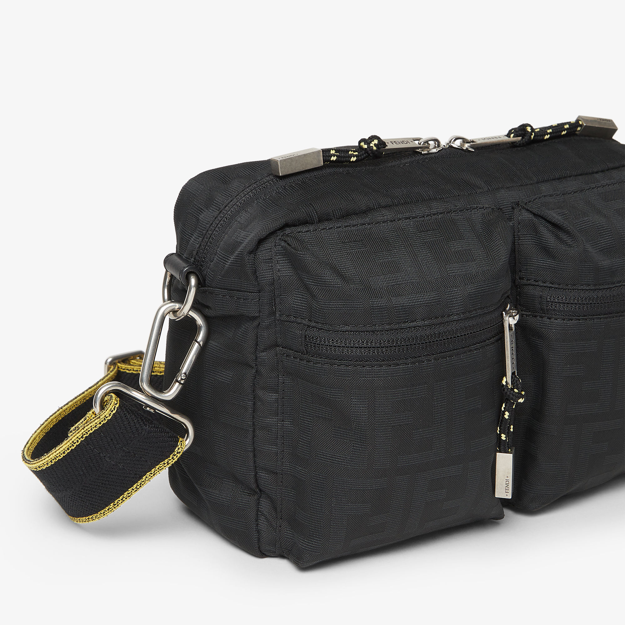 FENDI カメラバッグ Camera Case - Black | FENDI US