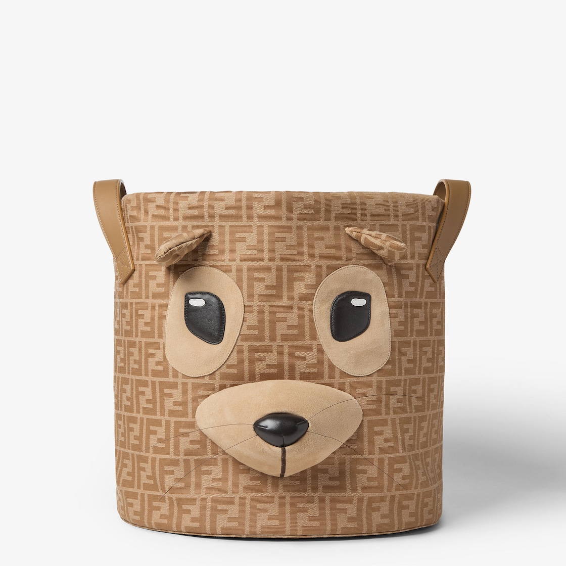 提花和狐狸毛皮草籃子