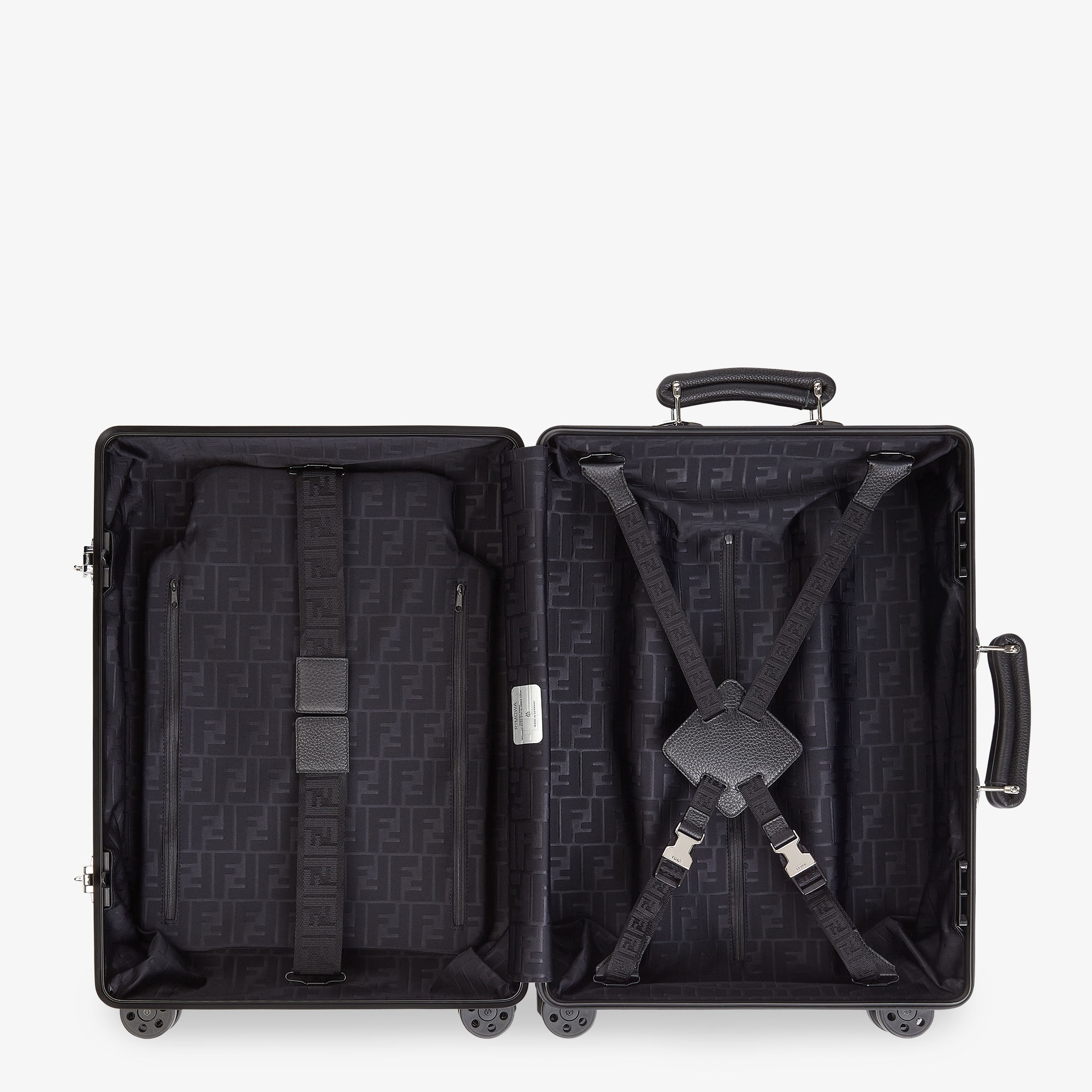 FENDI ￼キャリーケース黒ボストンバッグツーウェイ 楽天市場】超美品 FENDI フェンディ リモワ CLASSIC CABIN S FF