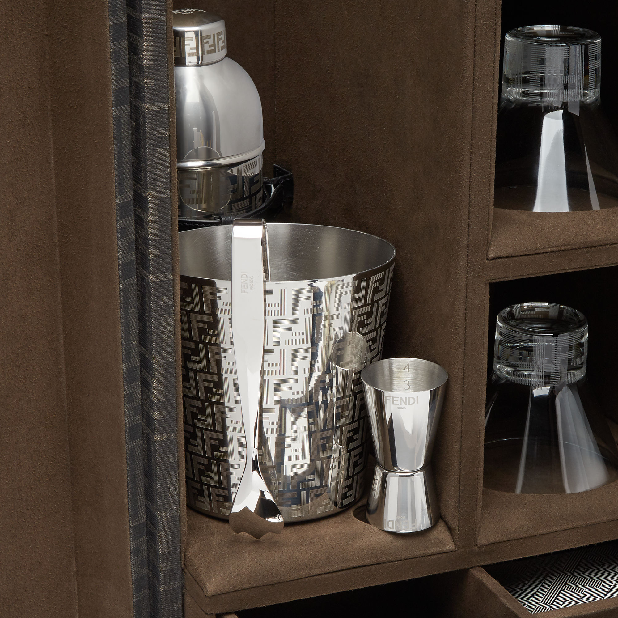 FF Eclissi Trunk Fabric Brown | Fendi