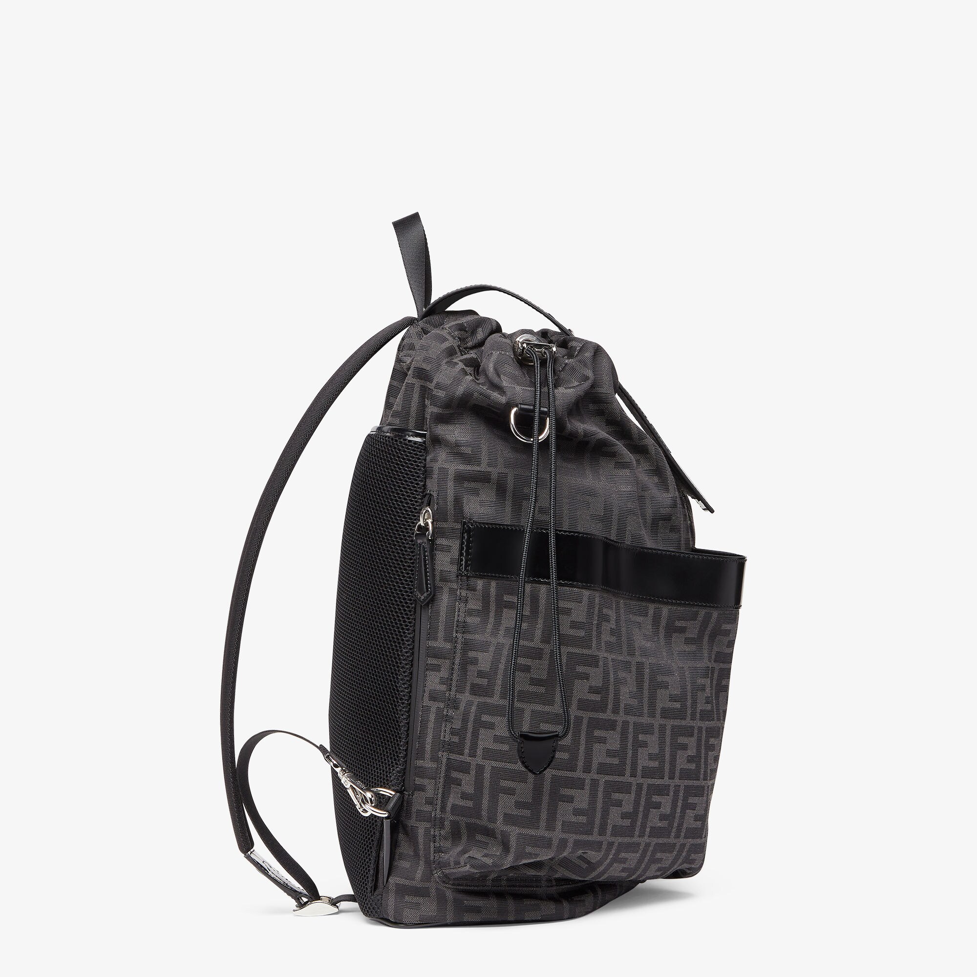 Mochila fendi negra hotsell
