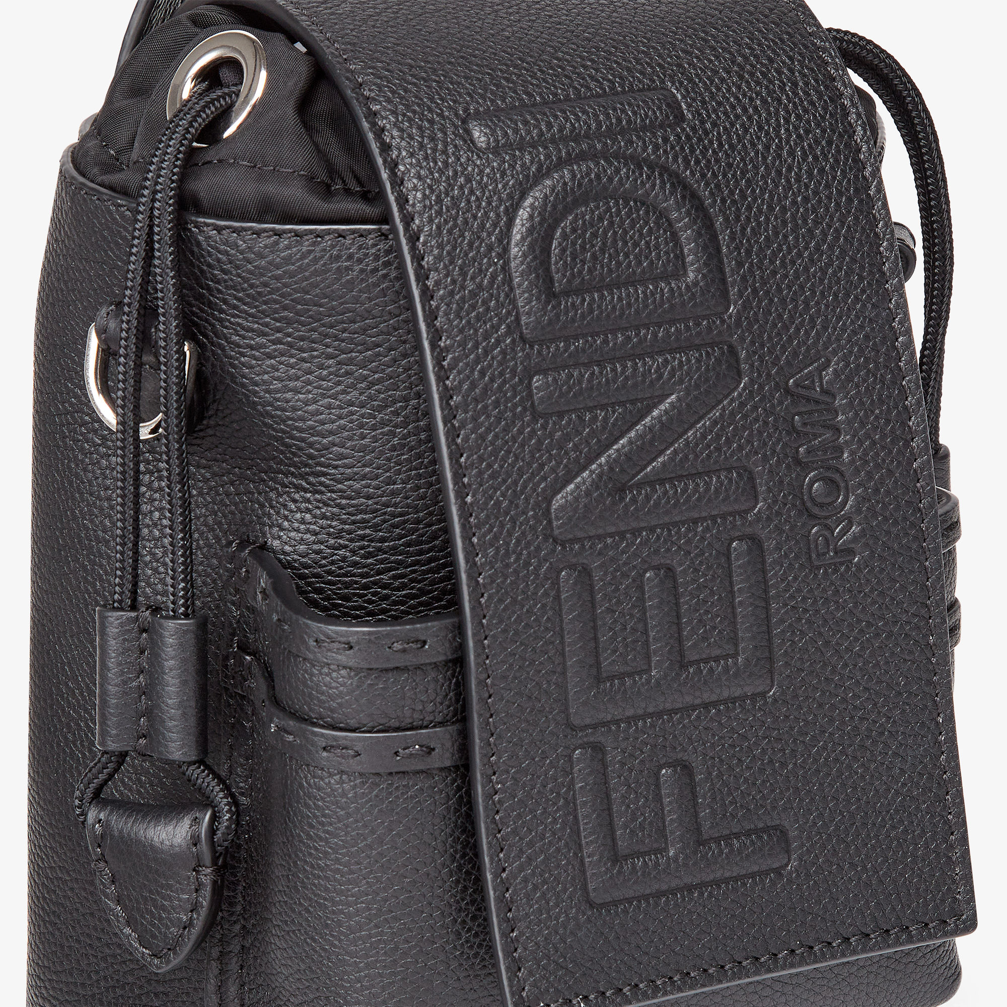 FENDI フェンディ ゴートゥ ショッパー スモール ブラックレザー