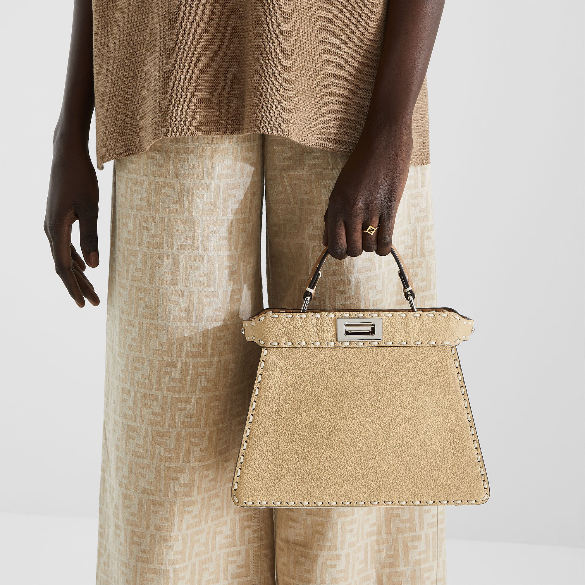 FENDI ゴールドリング オリジナルボックス付き フェンディ リング Sサイズ メンズ シルバー×ゴールド
