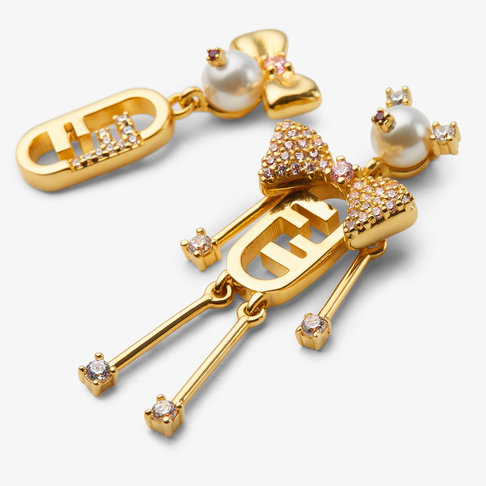 は*る様 FENDI フェンディ オーロック ゴールド ピアス フェンディ オーロック ピアス ゴールド仕上げ ゴールド | Fendi