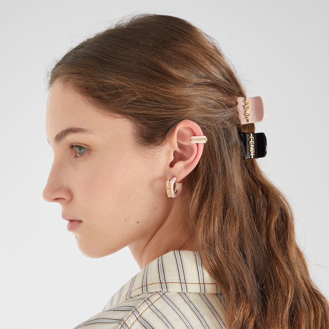 Fendigraphy hair clip