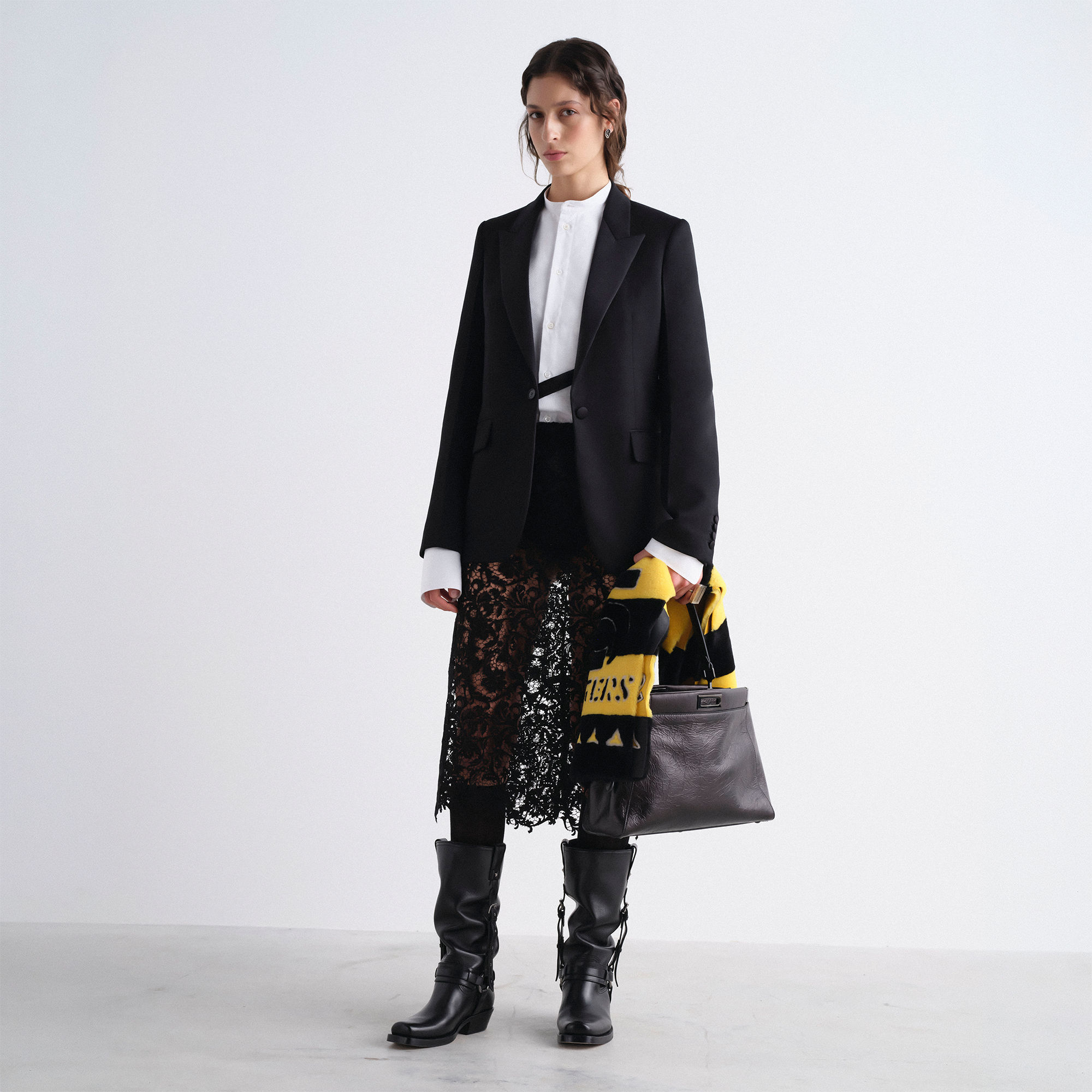 حلق "Little-Ear" حلق FENDI x Mirella Bentivoglio من المعدن باللون الفضي الكلاسيكي 3