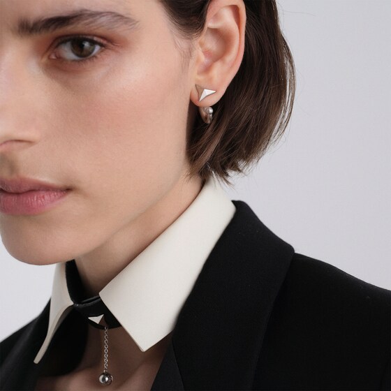 Fendi Earrings with the Cuneo on the front and horn-shaped | Thumbnail 3