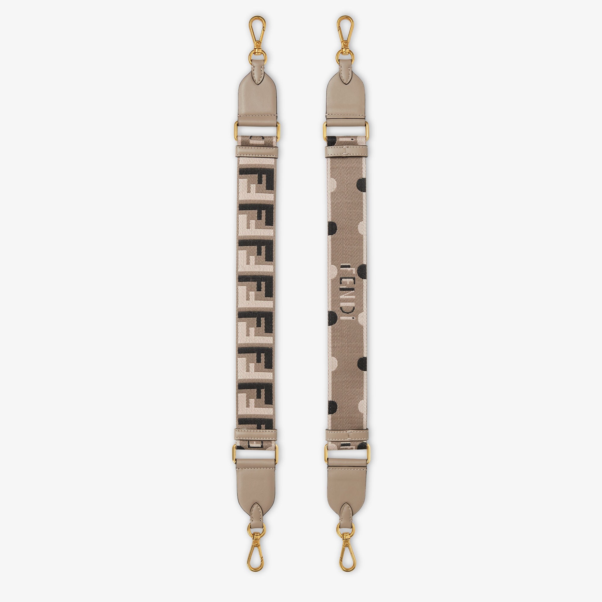 8AV967AYB0F1UJ4_02?wid=2000&