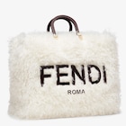 حقيبة Fendi Sunshine بحجم كبير