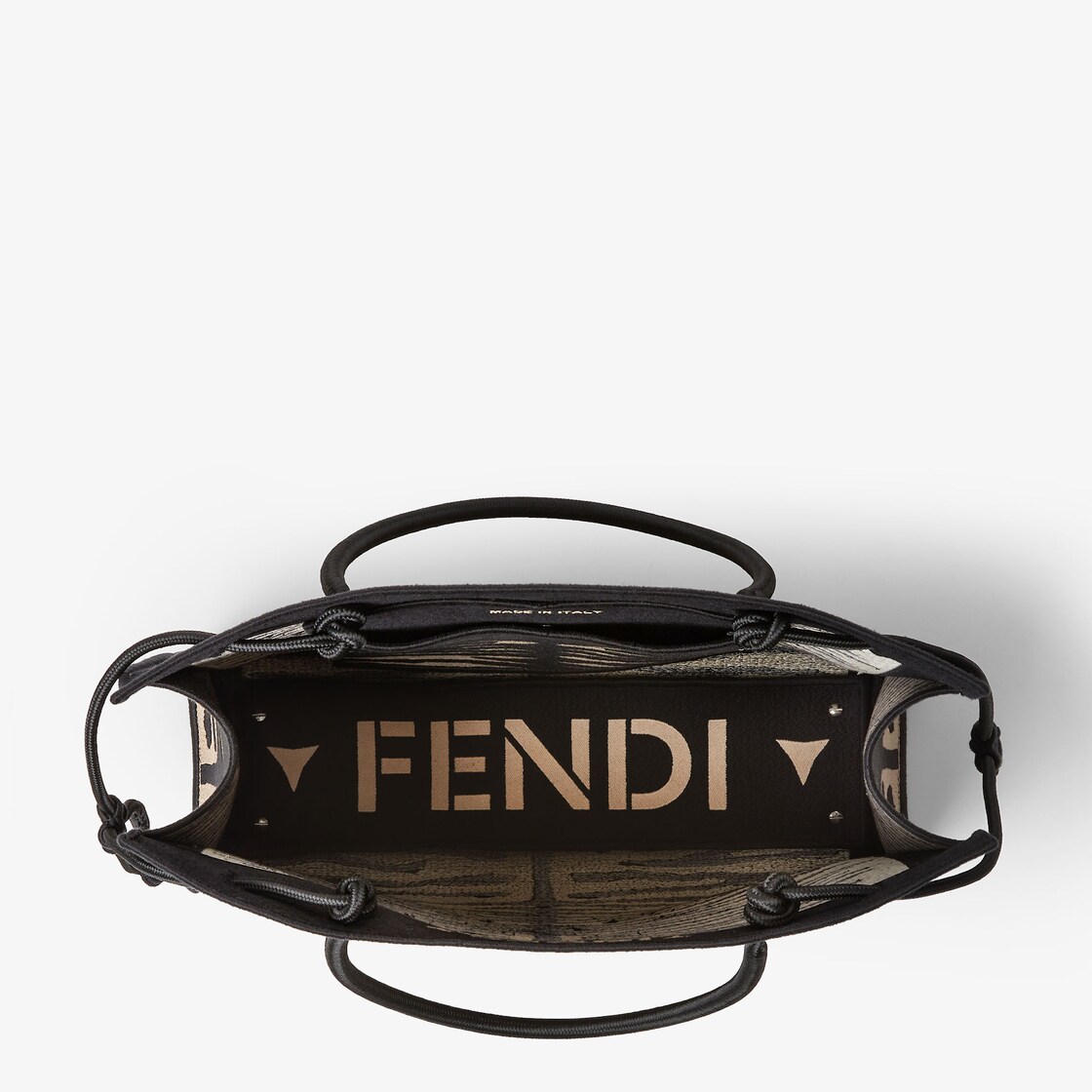 حقيبة Shopper Fendi Magic بحجم كبير