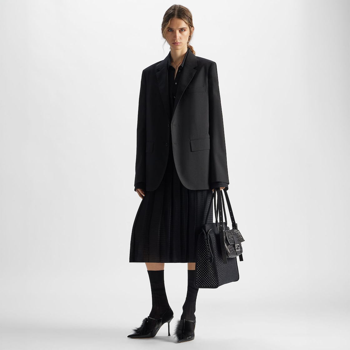 حقيبة Shopper Fendi Magic بحجم كبير