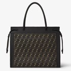 大型款式FENDI Magic手提袋的影像 3/6