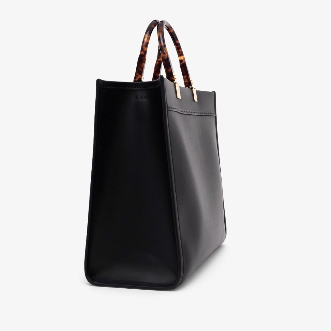 Black hotsell fendi tote