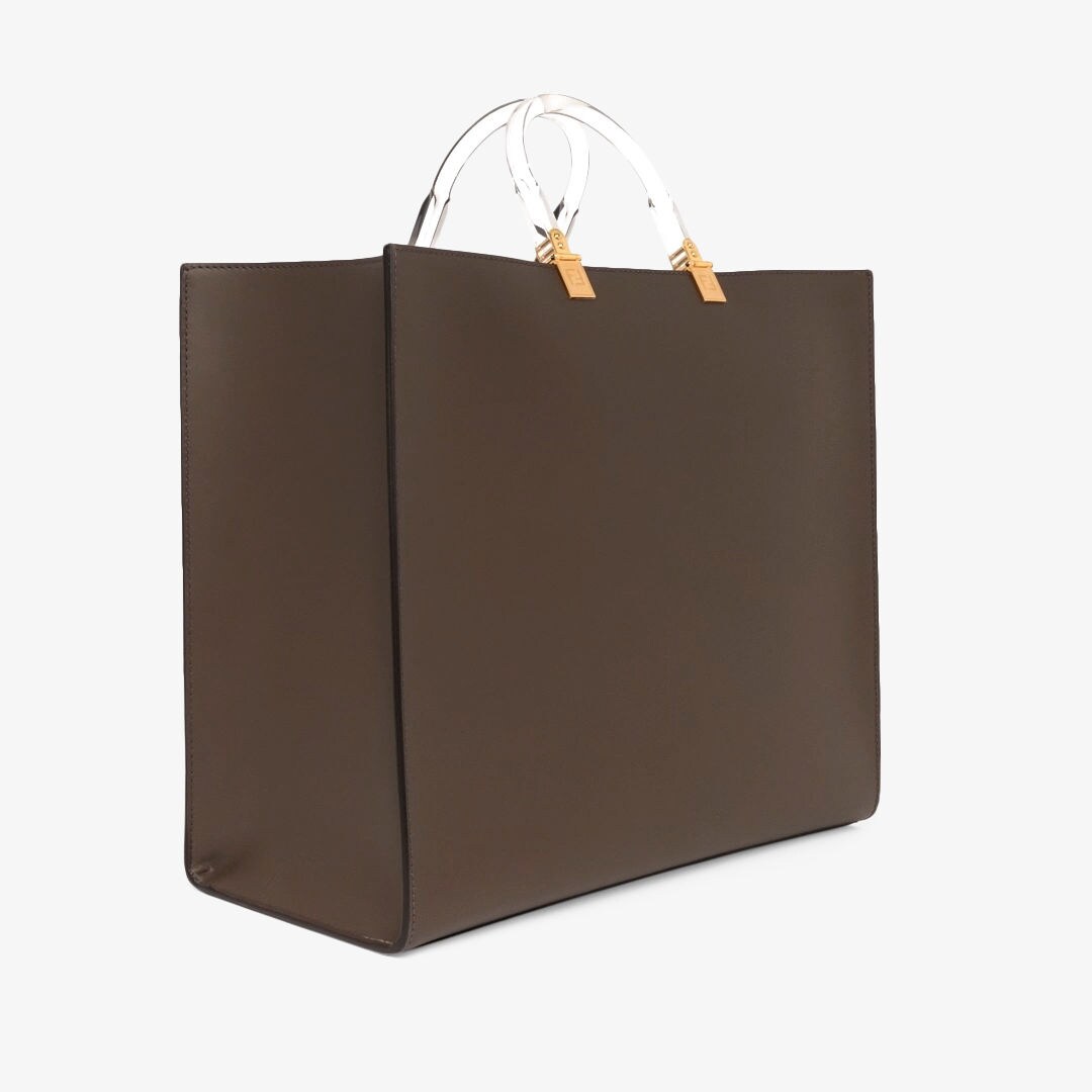 حقيبة Fendi Sunshine بحجم كبير