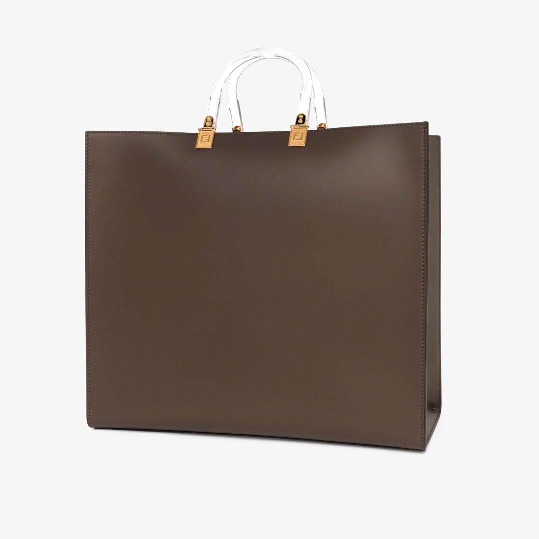 حقيبة Fendi Sunshine بحجم كبير