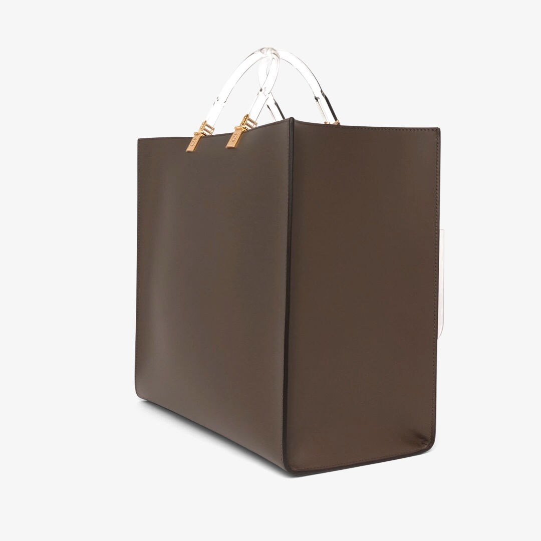 حقيبة Fendi Sunshine بحجم كبير