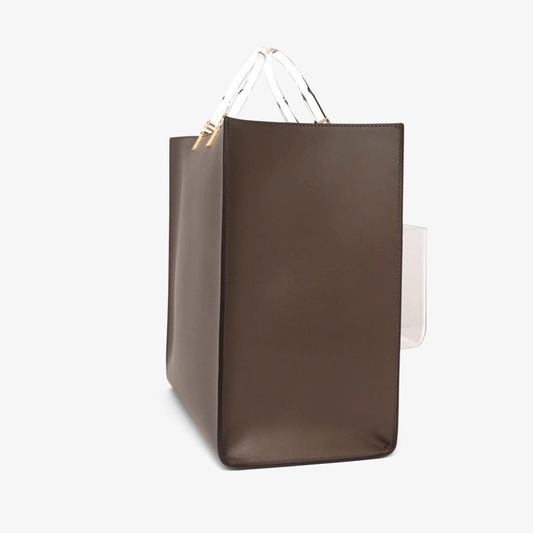 حقيبة Fendi Sunshine بحجم كبير