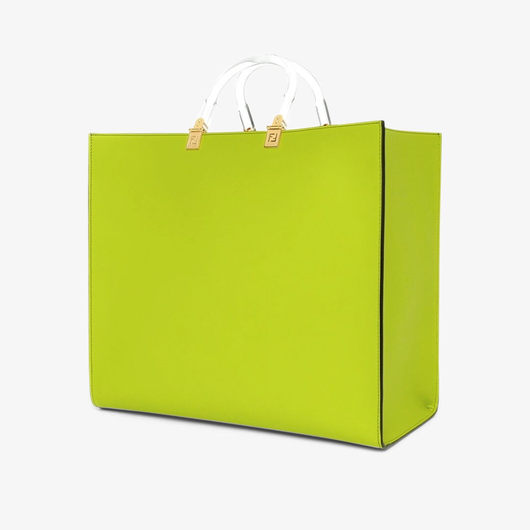 حقيبة Fendi Sunshine بحجم كبير