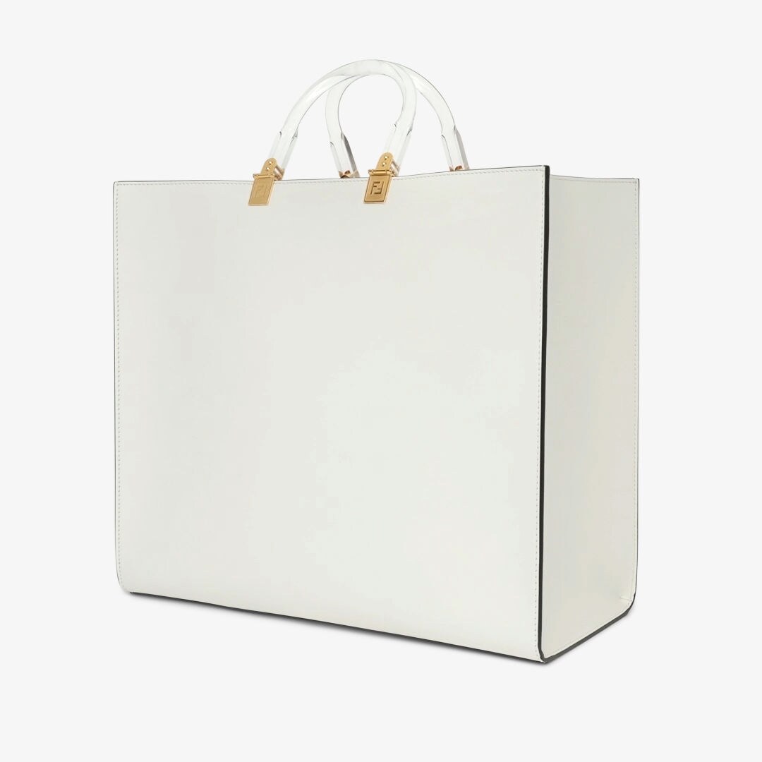 حقيبة Fendi Sunshine بحجم كبير