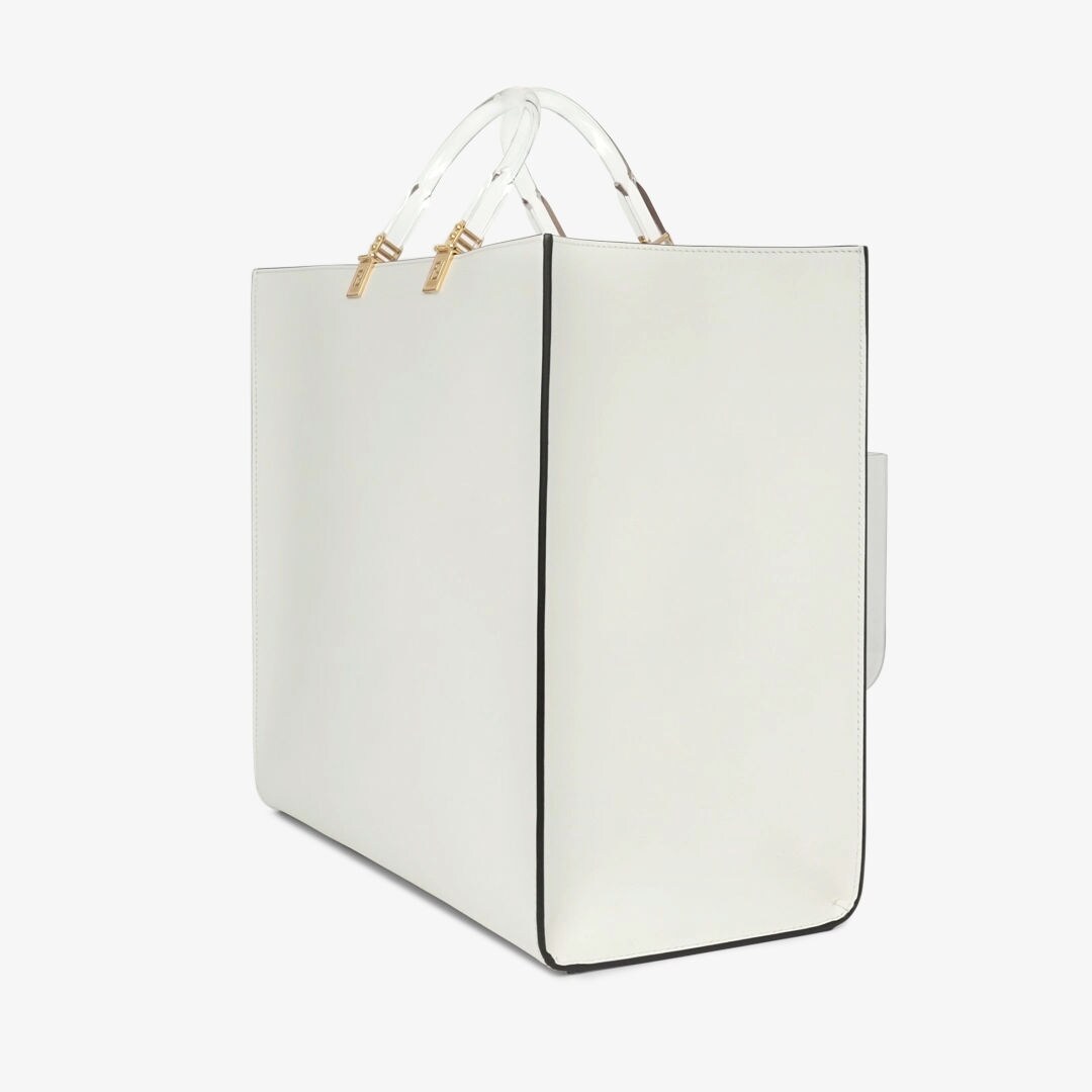 حقيبة Fendi Sunshine بحجم كبير