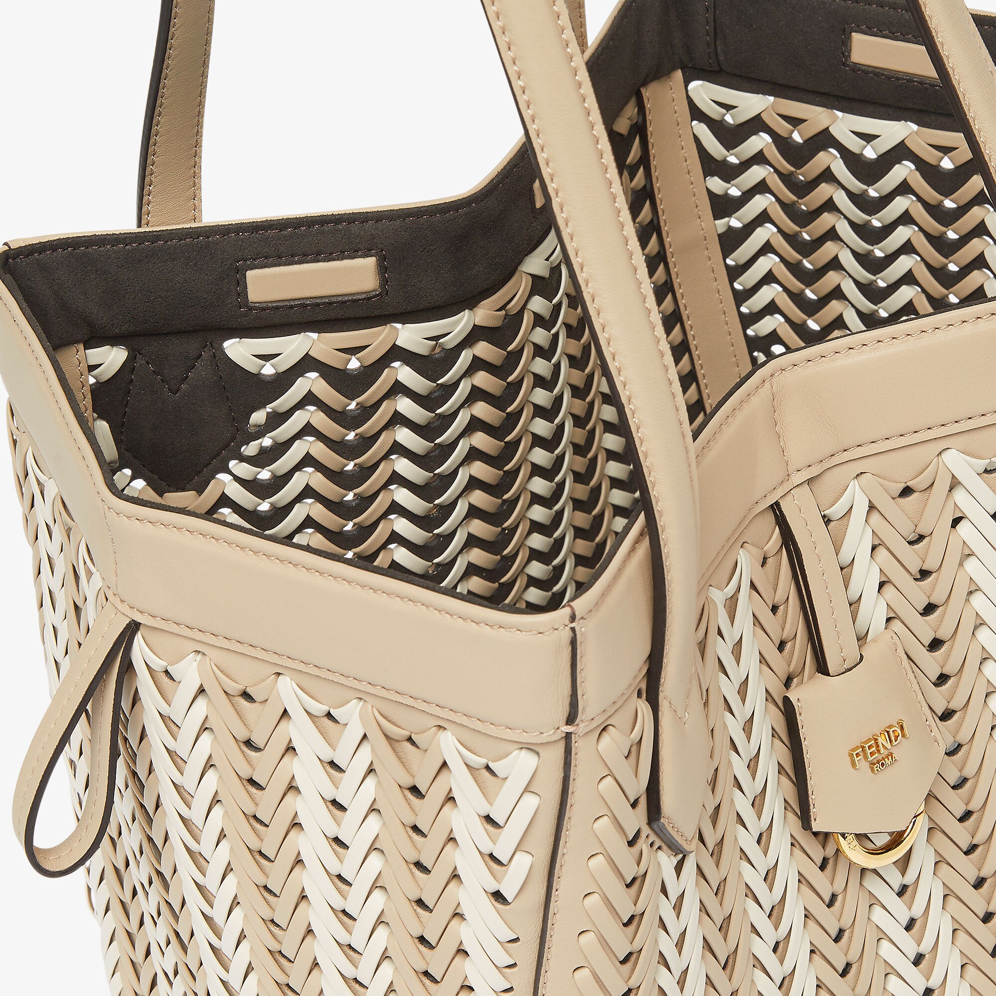 Fendi wicker bag outlet