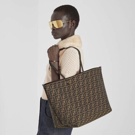 Fendi Large shopper bag, created in 1997 together with | Thumbnail 3