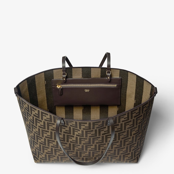 Fendi Medium shopping bag, created in 1997 together with | Thumbnail 4